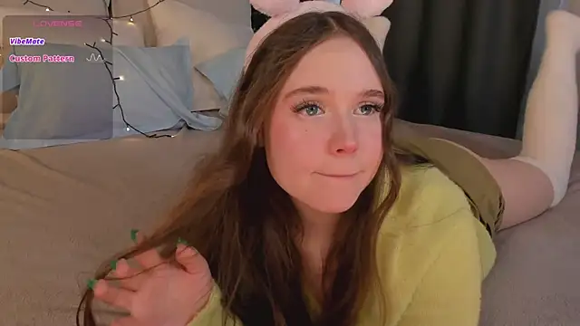 SunnyRisha online show from 03-10-25, 05:54