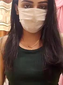 Snapshot of Mylovesana chatting on 02-02-25, 10:24 Mylovesana online show from 02-02-25, 10:24