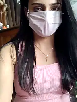 Snapshot of Mylovesana chatting on 02-04-25, 07:44 Mylovesana online show from 02-04-25, 07:44