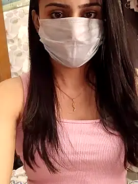 Snapshot of Mylovesana chatting on 02-05-25, 07:42 Mylovesana online show from 02-05-25, 07:42