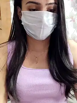 Snapshot of Mylovesana chatting on 02-06-25, 06:24 Mylovesana online show from 02-06-25, 06:24