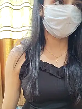 Snapshot of Mylovesana chatting on 02-07-25, 09:26 Mylovesana online show from 02-07-25, 09:26