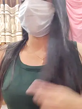 Snapshot of Mylovesana chatting on 02-10-25, 11:25 Mylovesana online show from 02-10-25, 11:25