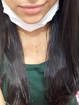 Snapshot of Mylovesana chatting on 02-14-25, 06:19 Mylovesana online show from 02-14-25, 06:19