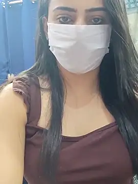 Snapshot of Mylovesana chatting on 11-03-25, 09:32 Mylovesana online show from 11-03-25, 09:32