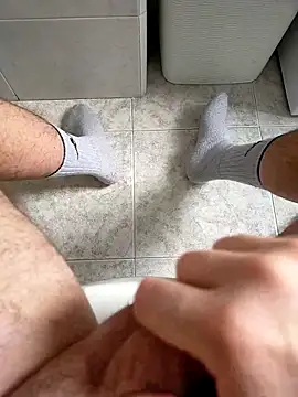 Snapshot of user_662 chatting on 02-22-25, 09:56 user 662 online show from 02-22-25, 09:56