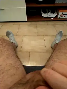 Snapshot of user_662 chatting on 03-01-25, 10:55 user 662 online show from 03-01-25, 10:55