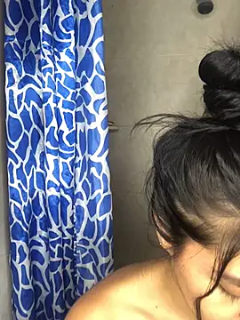 Snapshot of KarolandMichel chatting on 01-12-25, 03:28 KarolandMichel online show from 01-12-25, 03:28