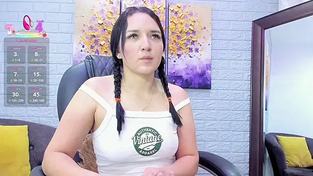 Snapshot of _EmilyJireh_ chatting on 09-20-25, 03:57 EmilyJireh online show from 09-20-25, 03:57