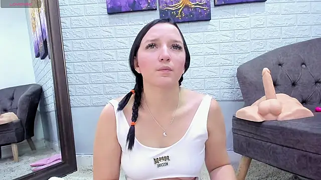 Snapshot of _EmilyJireh_ chatting on 12-05-25, 05:09 EmilyJireh online show from 12-05-25, 05:09