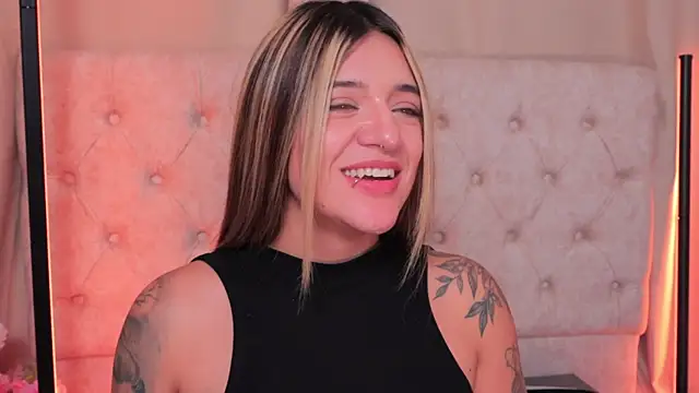 ashleyvalirya online show from 01-31-25, 10:10