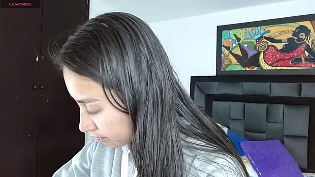 tatiana valencia online show from 02-18-25, 12:39