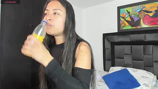 tatiana valencia online show from 02-23-25, 12:48