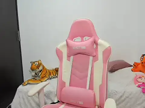 saori 9b online show from 01-18-25, 11:22