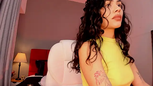 Giovanna oliveira online show from 03-01-26, 04:47