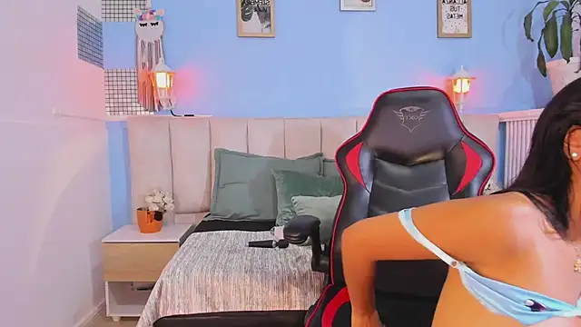 lyzzi smith01 online show from 01-03-25, 10:40