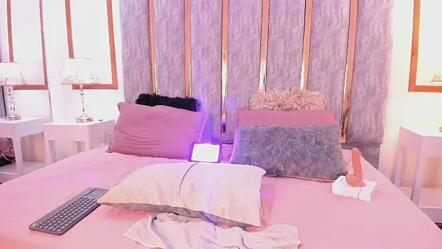 lyzzi smith01 online show from 03-05-25, 11:16