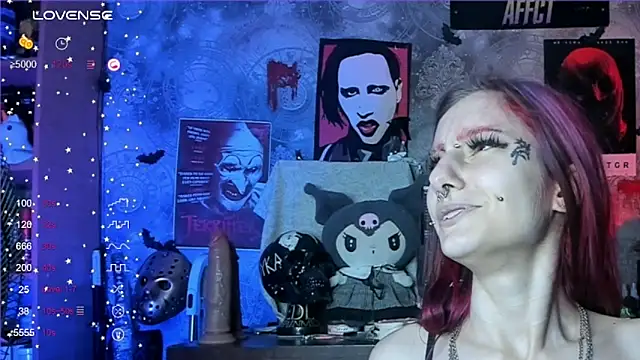 Snapshot of KuromiRacer_ chatting on 09-14-25, 12:37 KuromiRacer  online show from 09-14-25, 12:37