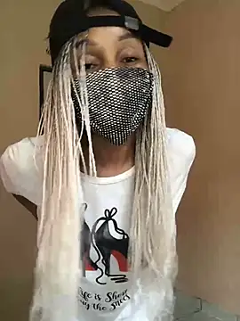 Snapshot of niccki3 chatting on 12-28-24, 09:20 niccki3 online show from 12-28-24, 09:20