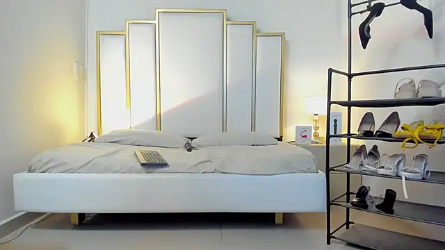 Snapshot of Abycollins chatting on 01-26-25, 02:03 Abycollins online show from 01-26-25, 02:03