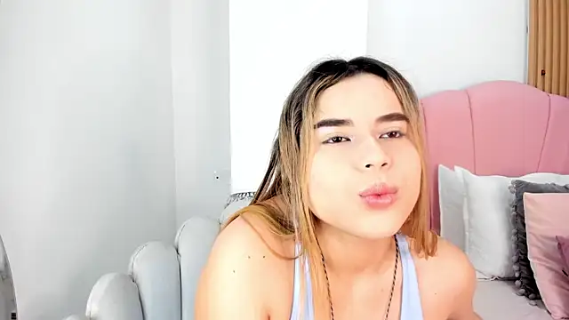 Victoria vallejo  online show from 02-18-26, 11:39