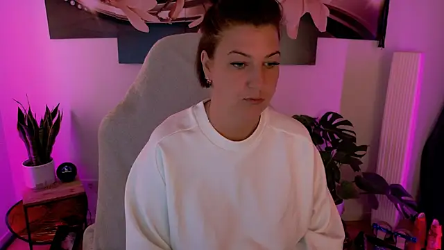 NatiLove35 online show from 04-25-26, 05:54