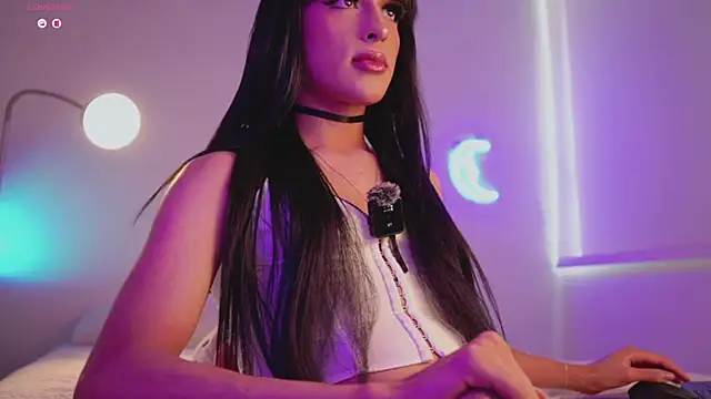 Samara Gray online show from 11-19-25, 06:30