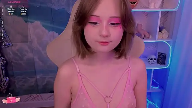 Snapshot of Mary_uw chatting on 10-30-25, 03:08 Mary uw online show from 10-30-25, 03:08