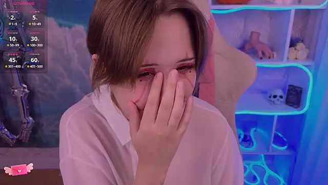 Snapshot of Mary_uw chatting on 10-31-25, 03:07 Mary uw online show from 10-31-25, 03:07