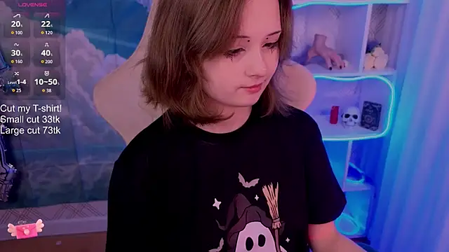 Snapshot of Mary_uw chatting on 11-02-25, 01:30 Mary uw online show from 11-02-25, 01:30