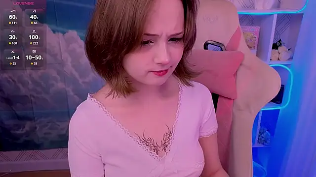 Snapshot of Mary_uw chatting on 11-05-25, 03:28 Mary uw online show from 11-05-25, 03:28