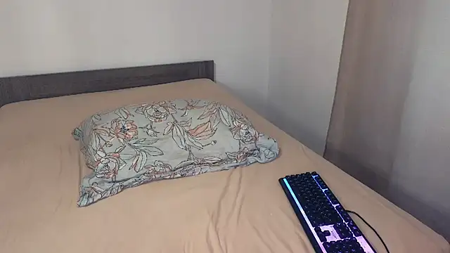 rosebelle11111 online show from 10-07-25, 06:10