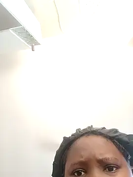 queenxdede online show from 02-12-26, 12:00