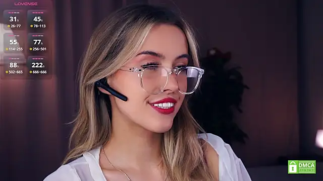 Snapshot of FannyHewson chatting on 09-12-25, 08:09 FannyHewson online show from 09-12-25, 08:09