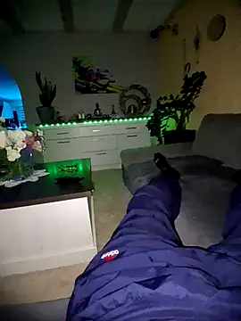 Snapshot of schlonzi81 chatting on 11-25-25, 09:26 schlonzi81 online show from 11-25-25, 09:26