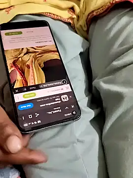 Snapshot of Punam_Aunty_510 chatting on 11-14-25, 12:31 Punam Aunty 510 online show from 11-14-25, 12:31