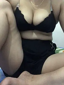 Snapshot of Lona_Lina chatting on 02-06-25, 12:48 Lona Lina online show from 02-06-25, 12:48