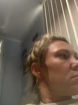 hotNReady6969 online show from 12-19-25, 02:13