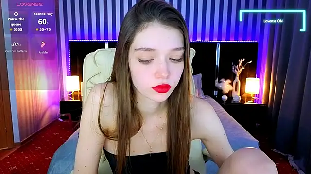 Snapshot of Cherry_Wipe chatting on 10-27-25, 01:59 Cherry Wipe online show from 10-27-25, 01:59