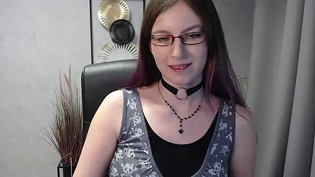 Snapshot of emmaxDelight chatting on 12-30-24, 11:48 emmaxDelight online show from 12-30-24, 11:48