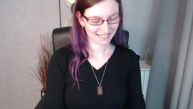 Snapshot of emmaxDelight chatting on 01-07-25, 10:11 emmaxDelight online show from 01-07-25, 10:11