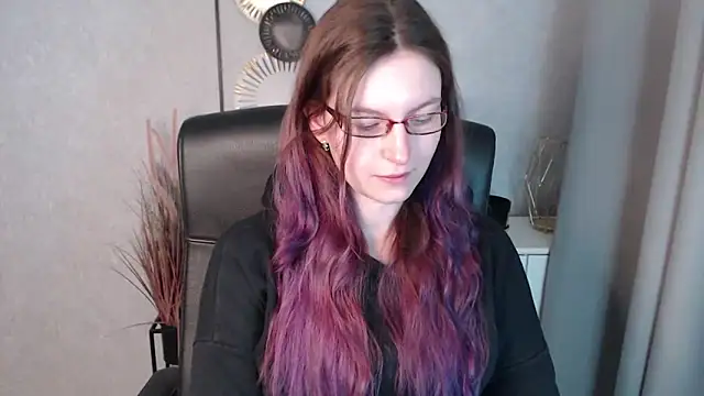 Snapshot of emmaxDelight chatting on 01-09-25, 06:27 emmaxDelight online show from 01-09-25, 06:27