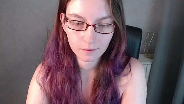 Snapshot of emmaxDelight chatting on 01-14-25, 12:45 emmaxDelight online show from 01-14-25, 12:45