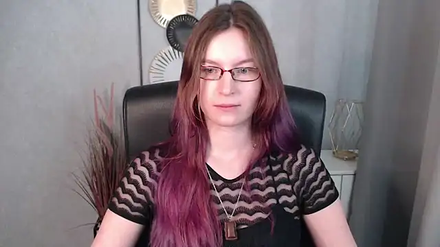 Snapshot of emmaxDelight chatting on 01-16-25, 01:14 emmaxDelight online show from 01-16-25, 01:14