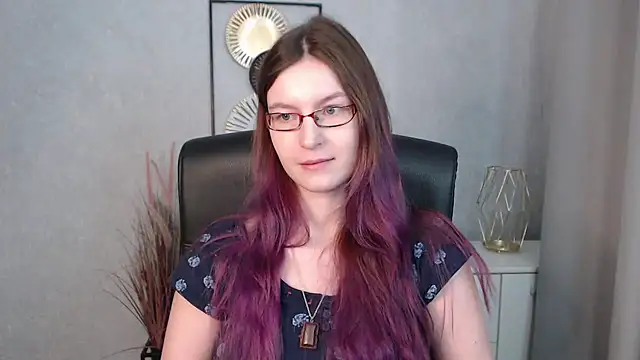 Snapshot of emmaxDelight chatting on 01-20-25, 10:07 emmaxDelight online show from 01-20-25, 10:07