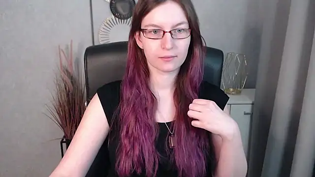 Snapshot of emmaxDelight chatting on 01-22-25, 10:07 emmaxDelight online show from 01-22-25, 10:07