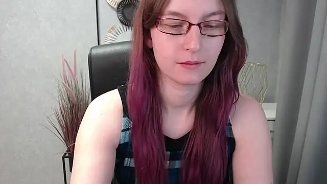 Snapshot of emmaxDelight chatting on 01-30-25, 10:19 emmaxDelight online show from 01-30-25, 10:19