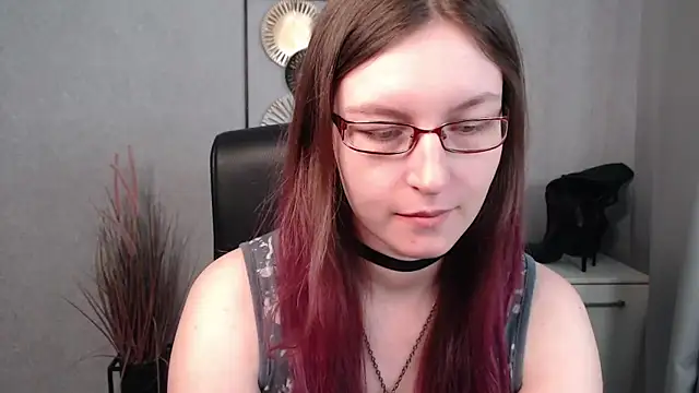 Snapshot of emmaxDelight chatting on 03-14-25, 10:07 emmaxDelight online show from 03-14-25, 10:07