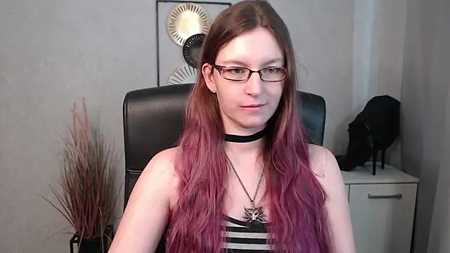 Snapshot of emmaxDelight chatting on 03-22-25, 10:39 emmaxDelight online show from 03-22-25, 10:39