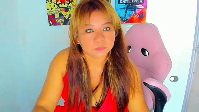 Snapshot of victoria_love89 chatting on 10-29-25, 02:14 victoria love89 online show from 10-29-25, 02:14